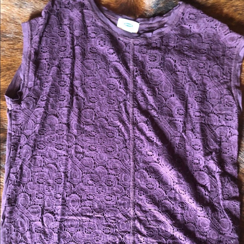 Old navy tee